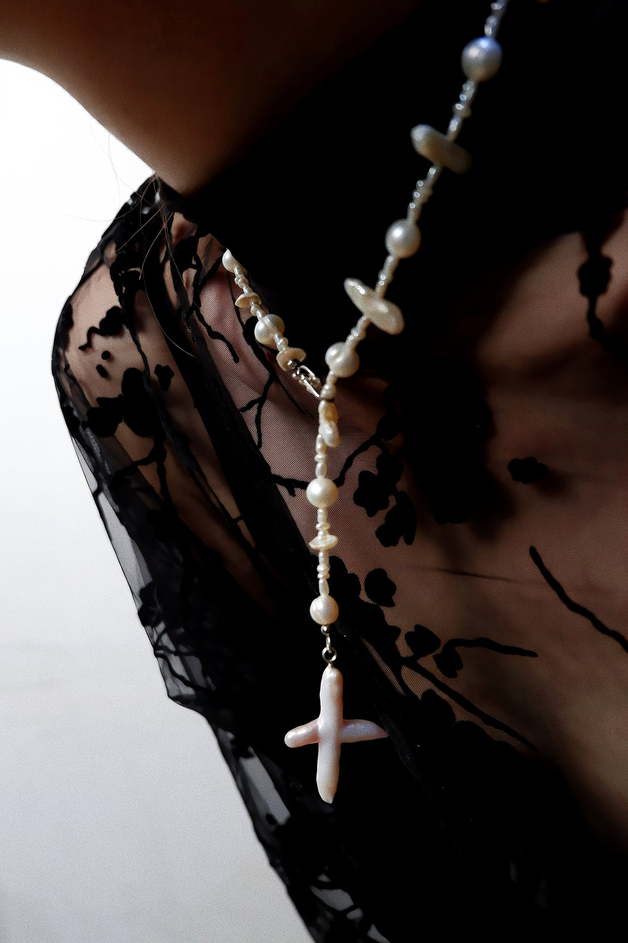 cross baroque necklace