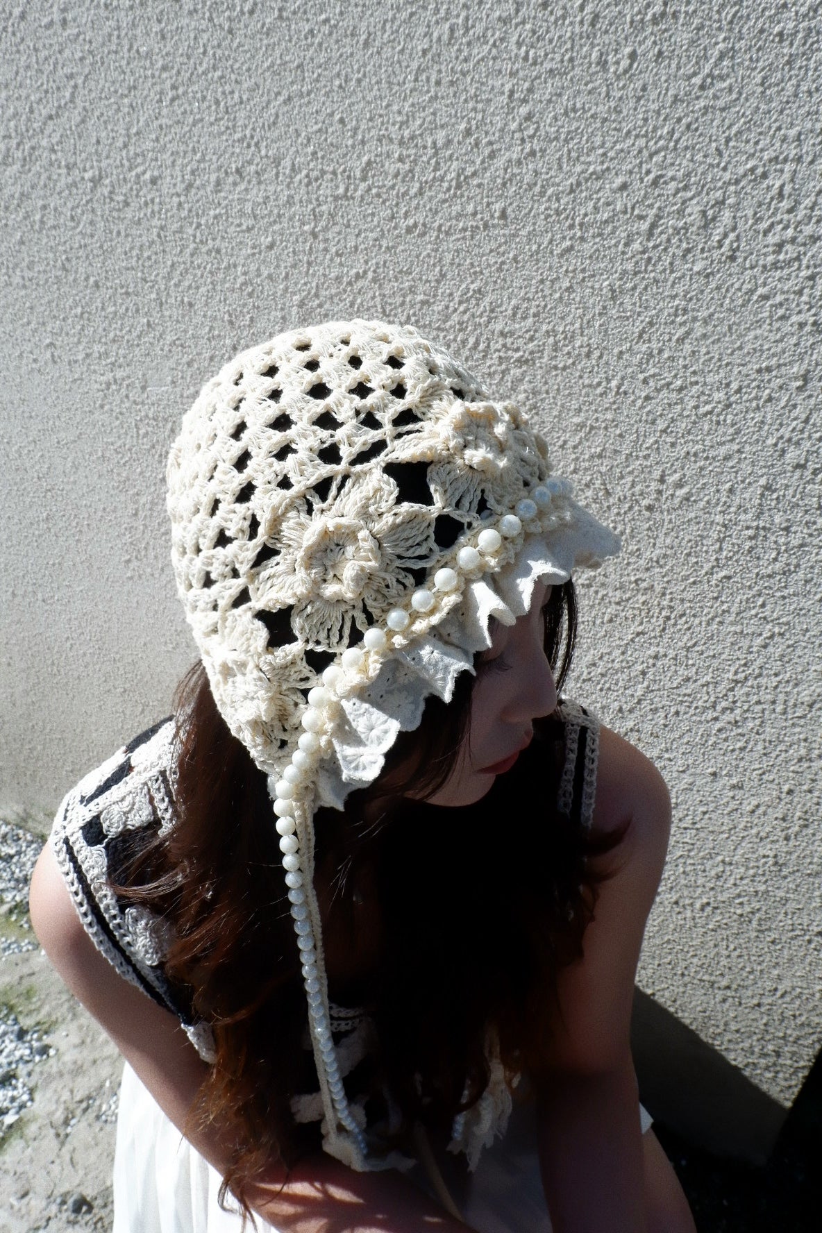 white pearl hat