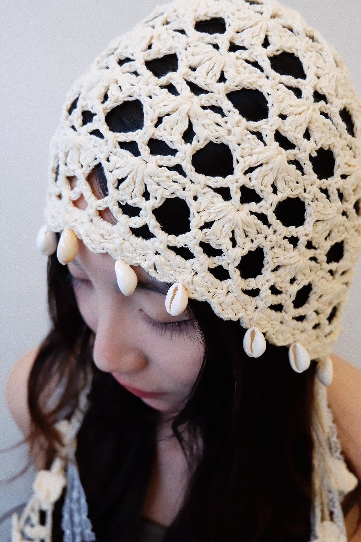White Shell Knit Hat